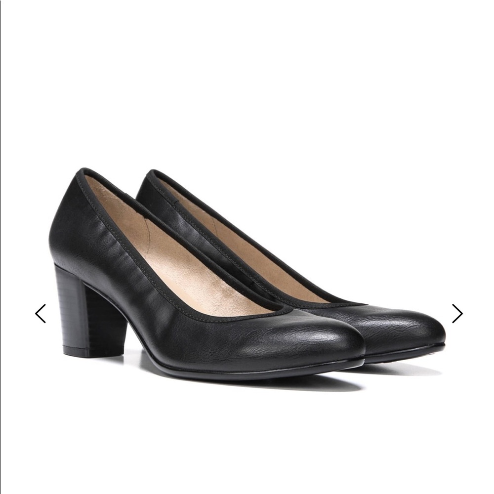 Never Worn Black Work Heels - Size 7M